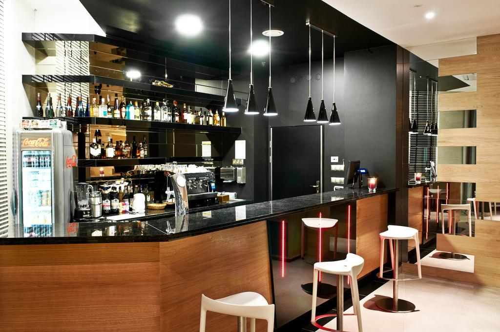 Hotel Piano Lublin Luaran gambar