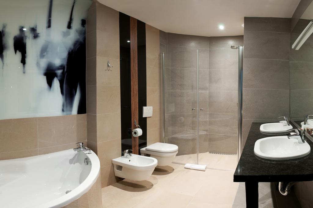 Hotel Piano Lublin Bilik gambar