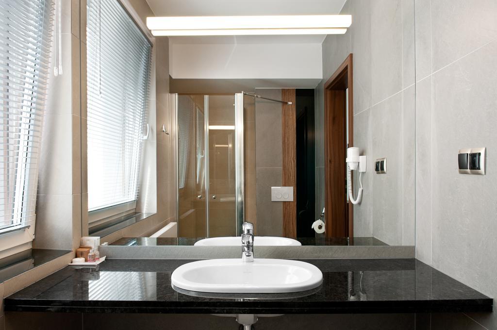 Hotel Piano Lublin Bilik gambar