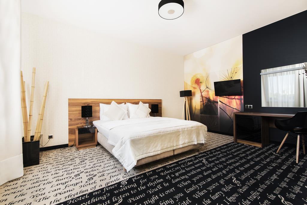 Hotel Piano Lublin Luaran gambar