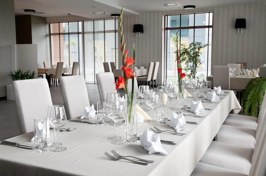 Hotel Piano Lublin Luaran gambar